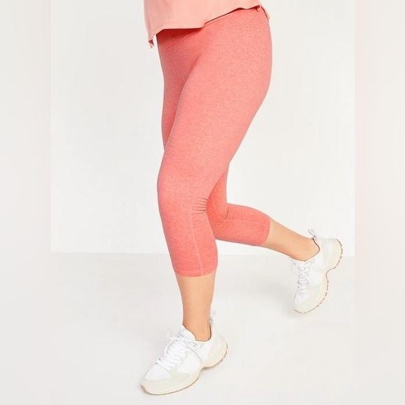 2 Pair of Old Navy High-Waisted Elevate CozeCore Crop Leggings for Women - Picture 2 of 13